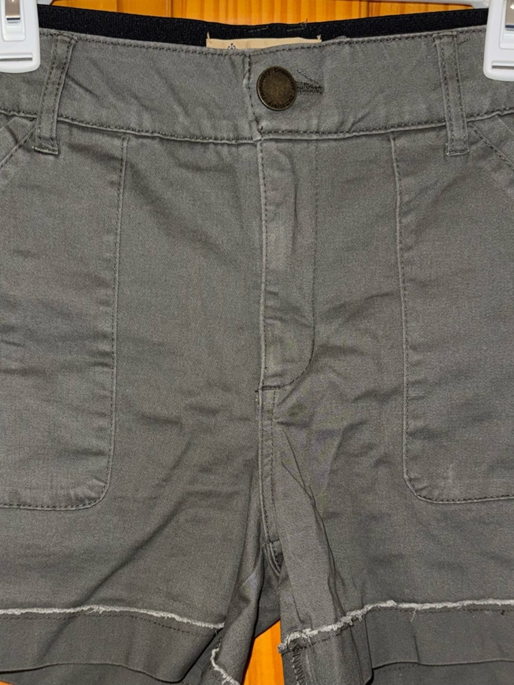 Democracy Ab Solution Shorts Women’s Size 10 Army Green Cuffed Stretch